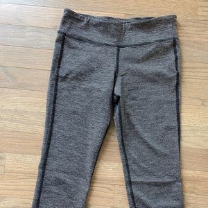 Old Navy Kids Cropped Leggings - Black and White